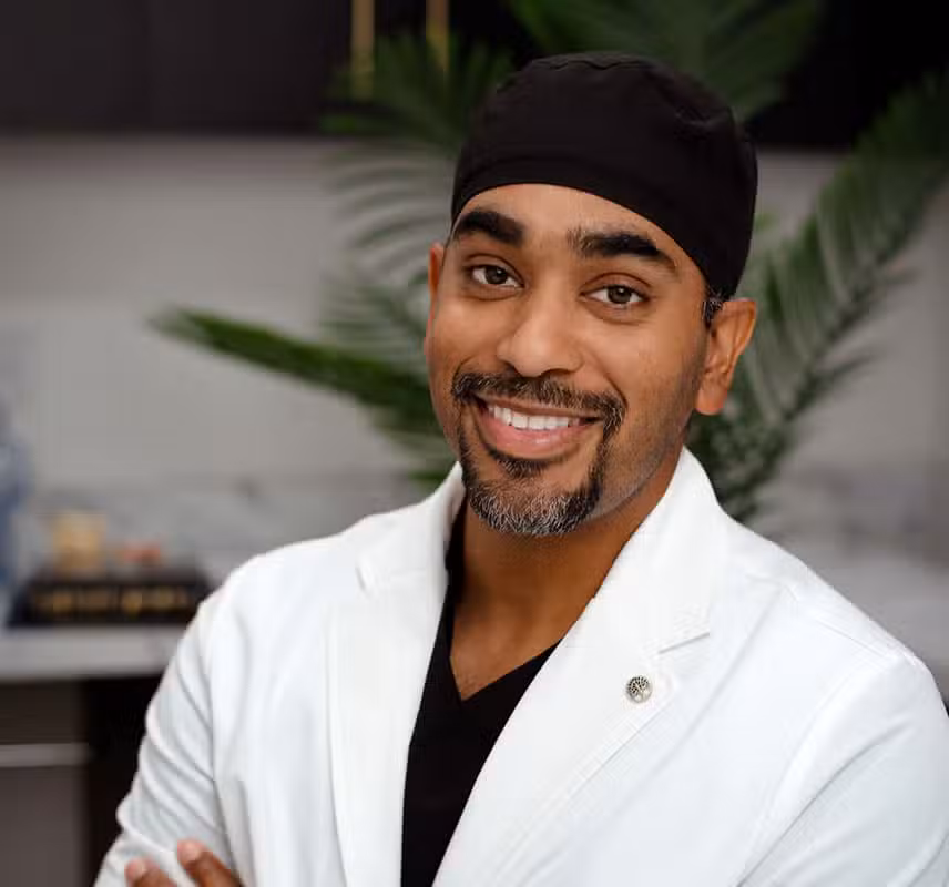Dr. Jonathan Elmore's Headshot